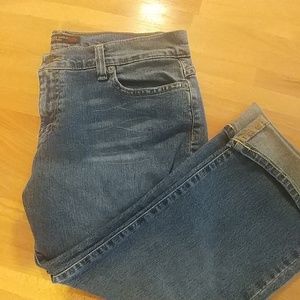 American Eagle Capri Jeans